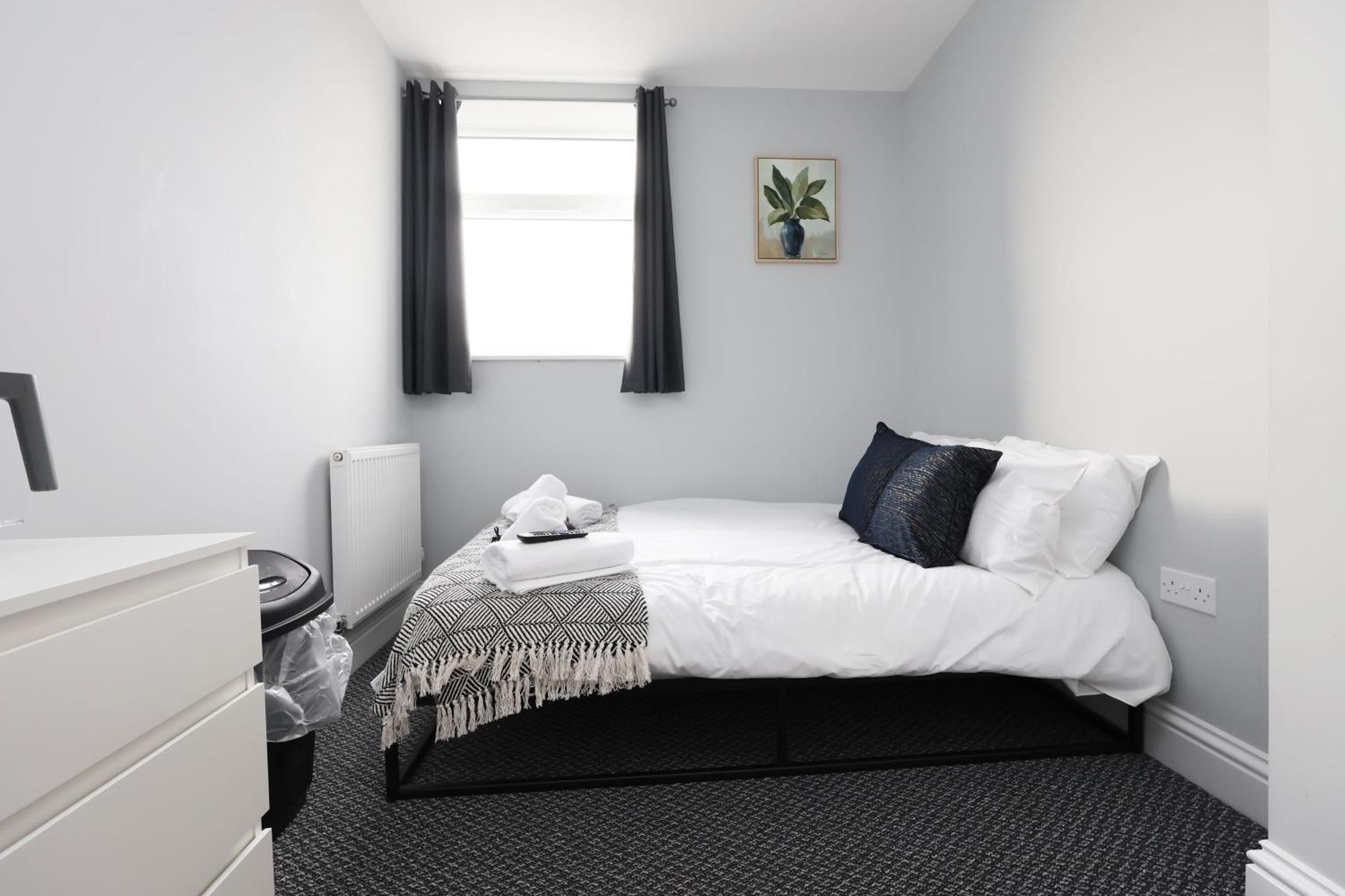 En-Suite Double Rooms, Smart Tv Comfy Style Llanelli Eksteriør billede