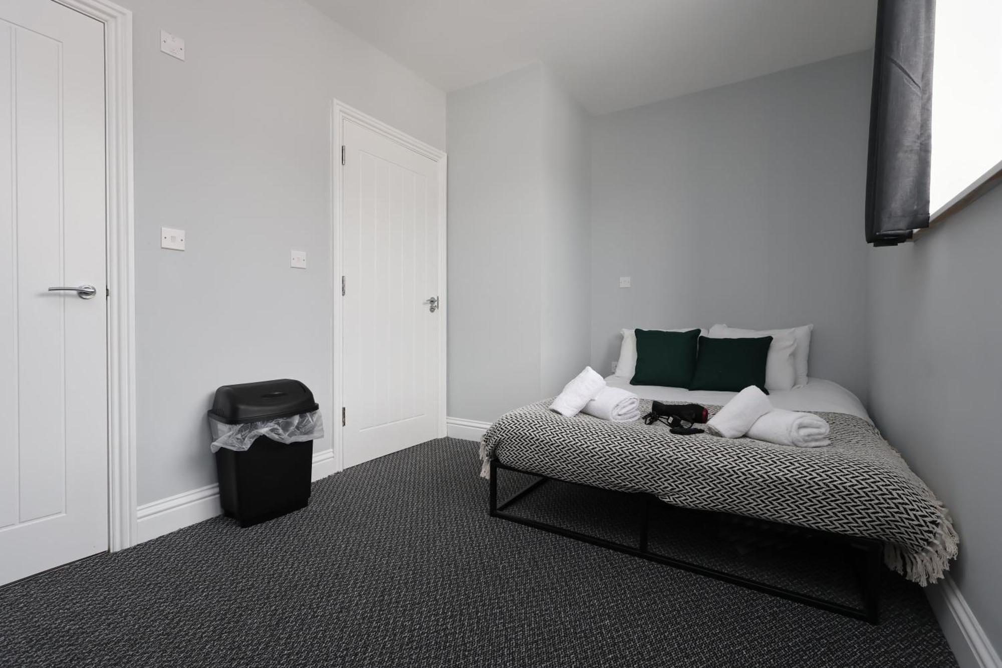 En-Suite Double Rooms, Smart Tv Comfy Style Llanelli Eksteriør billede