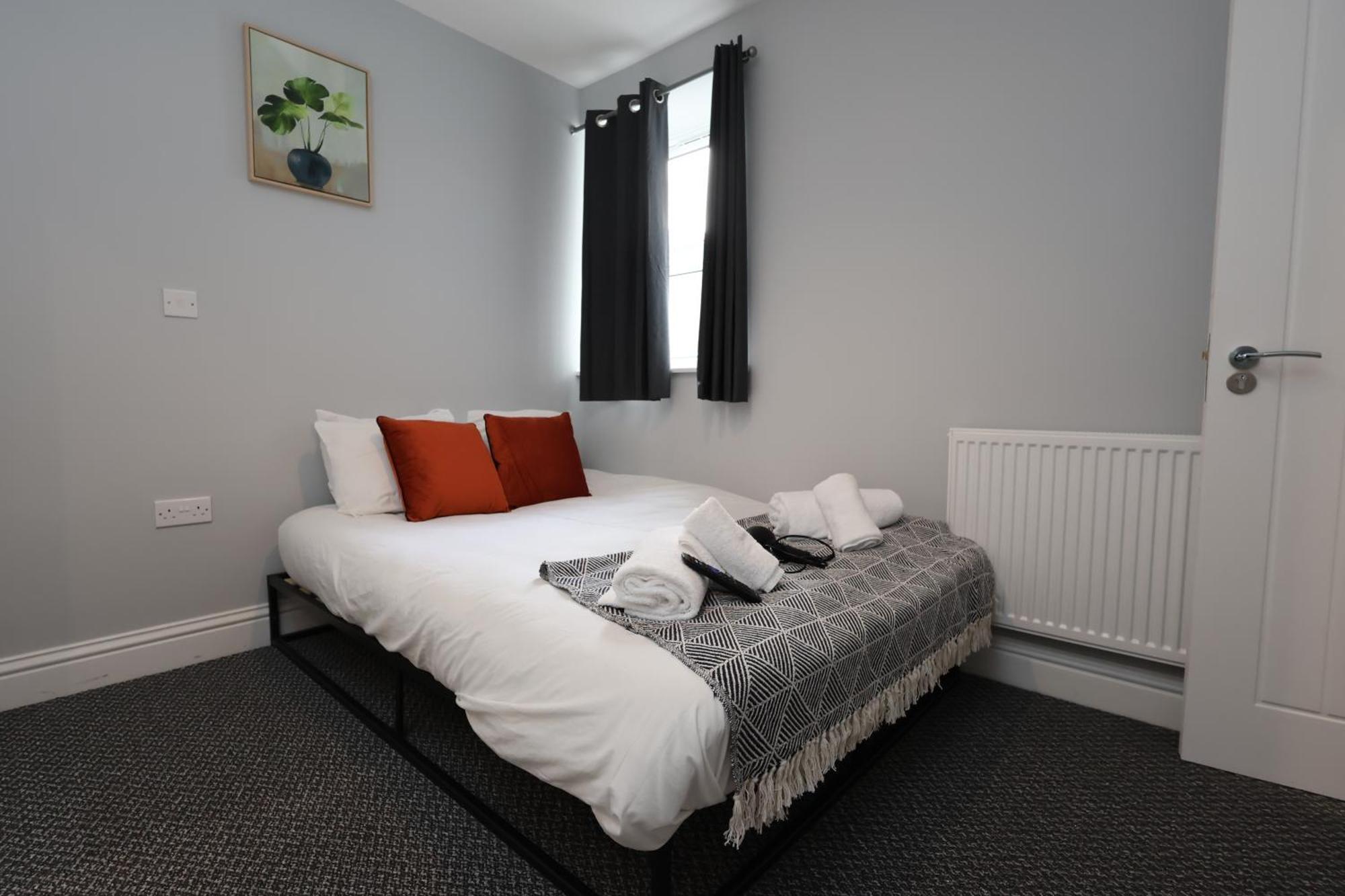 En-Suite Double Rooms, Smart Tv Comfy Style Llanelli Eksteriør billede