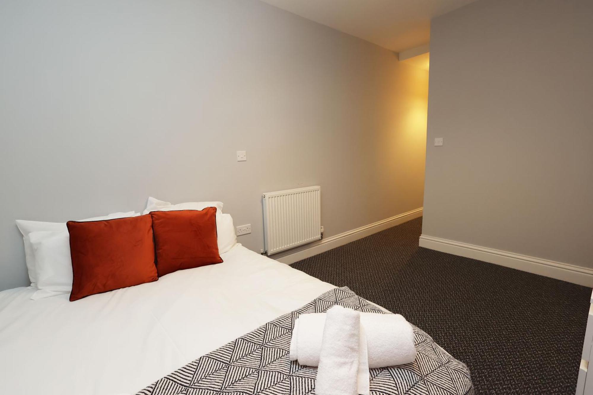 En-Suite Double Rooms, Smart Tv Comfy Style Llanelli Eksteriør billede