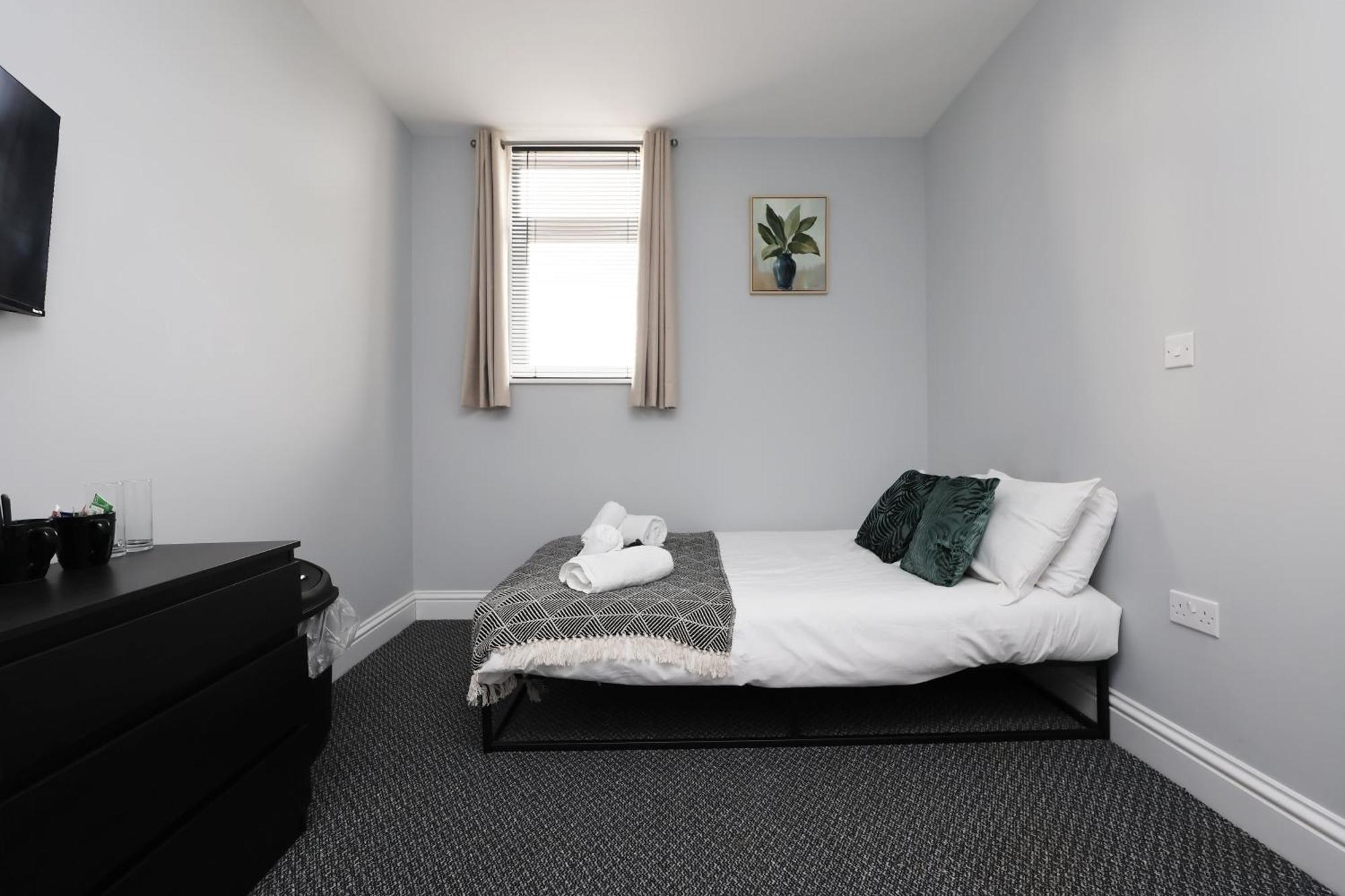 En-Suite Double Rooms, Smart Tv Comfy Style Llanelli Eksteriør billede